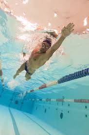 90-combinaisons-neoprene-swimmer 2.jpg